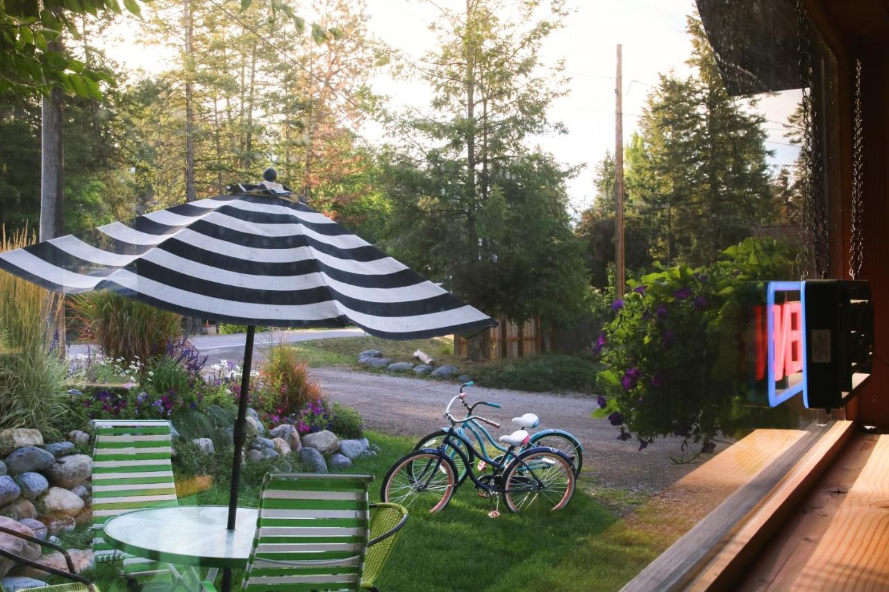 Flathead Lake Resort Woods Bay Exterior photo